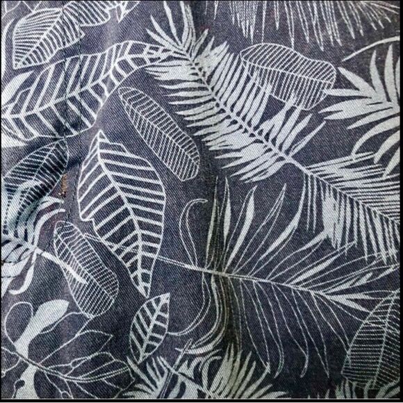 Free Planet Men’s Palm Tree Print Shorts in Blues Men’s 36 - Picture 2 of 6